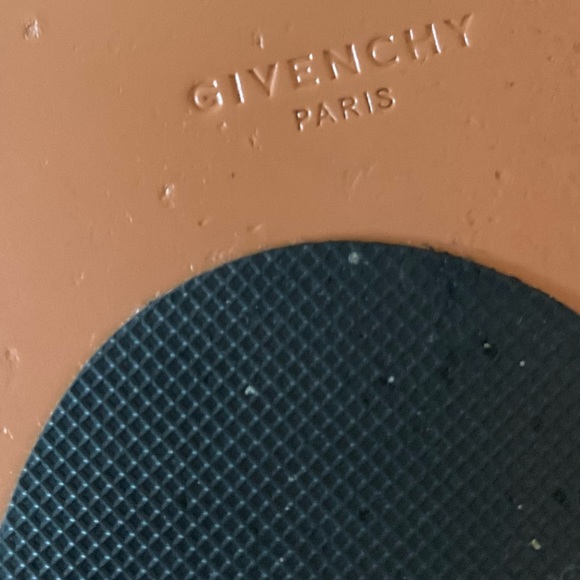 Givenchy Signature Cross Strap Flat 100% Calf Sandals - Picture 9 of 11